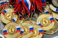 Десять медалей в копилку сборной края внесли зеленогорские пловцы