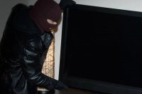 Сотрудники уголовного розыска по горячим следам раскрыли квартирную кражу