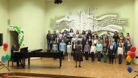 Сразу трех учениц детской музыкальной школы пригласили на  новогодние праздники в Москву