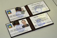Депутаты Александр Лукьяненко и Игорь Кондрус получили депутатские удостоверения