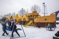 Монтажные работы на детской площадке на Набережной завершены