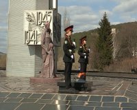 Торжественное открытие «Вахты памяти» состоялось сегодня у стелы Победы