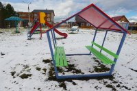 В поселке «1000 дворов», в районе переулка Энтузиастов появился новый детский городок