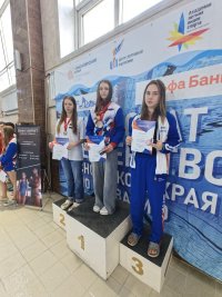 Зеленогорские пловцы вернулись с победами с чемпионата и первенства Красноярского края по плаванию