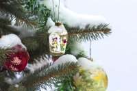 «Радонежстрой» приступил к демонтажу новогодних елок и иллюминации
