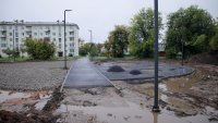 Строительство нового детского городка в районе гостиницы "Космос" задерживается