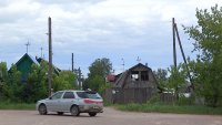 Дачники СНТ-1 жалуются на  перебои с водой, а председатель  на горы мусора