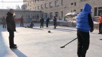 В Зеленогорске впервые прошли соревнования по керлингу среди школьников