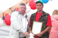 Лучшим пахарем в Красноярском крае стал механизатор из Рыбинского района