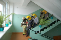 Показательные учения по пожарной безопасности для руководителей образовательных учреждений прошли на базе 175 школы
