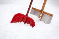 Глава города отметил работу муниципальных предприятий на уборке снега
