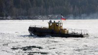 Ледокольный катер «Иван Поддубный» в ближайшие дни начнет колоть лед в акватории КГРЭС-2