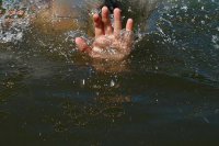 В городе Бородино в озере утонул 14-летний подросток