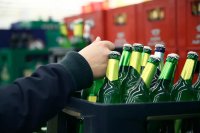 Полицейские выявили факты незаконной продажи пива в павильонах