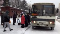 Пассажиры жалуются на маленькие автобусы по 140 маршруту