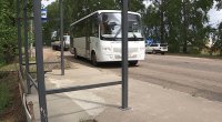 В Зеленогорске устанавливают новые конструкции на автобусных остановках