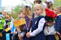 Ученики 169 школы присоединятся к акции "Дети вместо цветов"