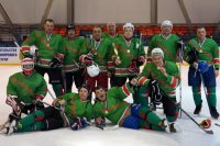 Хоккеисты-ветераны завершили сезон победой