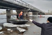 Зеленогорские спасатели участвуют в поисках утонувших детей в Канске