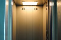 Лифты на Парковой, 32 и Набережной, 72 запущены