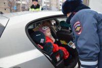 В завершение декады дорожной безопасности детей госавтоинспекторы провели акцию