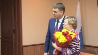 Глава Зеленогорска  вручил знаки отличия сотрудникам, проводившим летнюю сельхозперепись