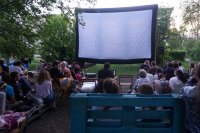 В Зеленогорске впервые состоялся фестиваль уличного кино