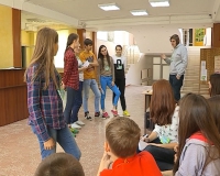 Более 70 зеленогорских школьников приняли участие в «Изумрудной лиге КВН»