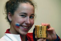 Олимпийская надежда Зеленогорска Арина Опенышева выполняет теперь уже школьные нормативы