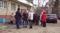 Жители Ленина, 5 выступают против открытия в их доме точки по продаже алкогольных напитков