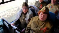 "Смуглянку", "День Победы", "Катюшу" и "Синий платочек" услышали пассажиры вживую на музыкальных рейсах