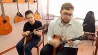 Сегодня праздник самого известного русского инструмента - Международный день балалайки